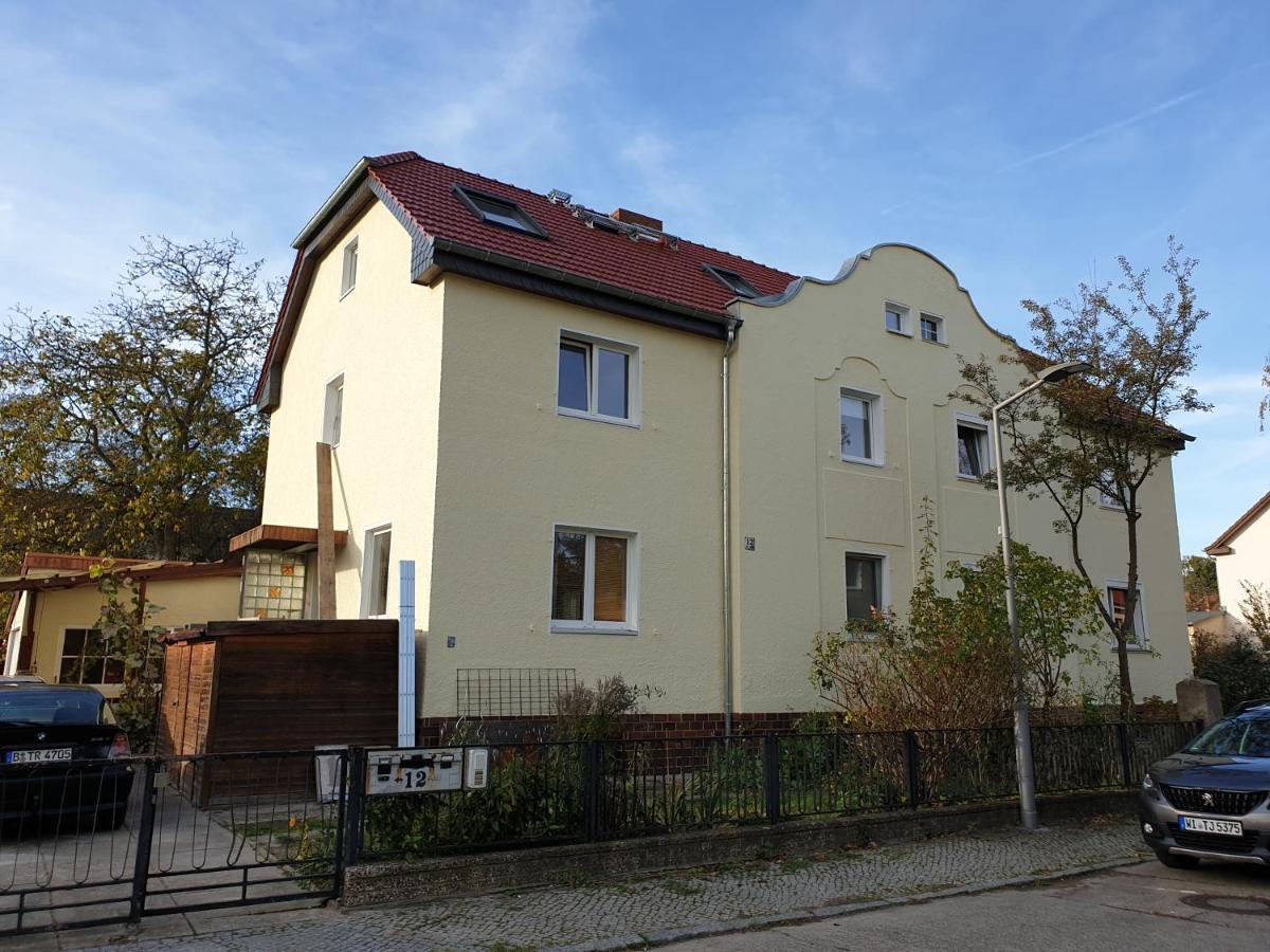 Helles Apartment In Berlin-Mariendorf Berlim Exterior foto